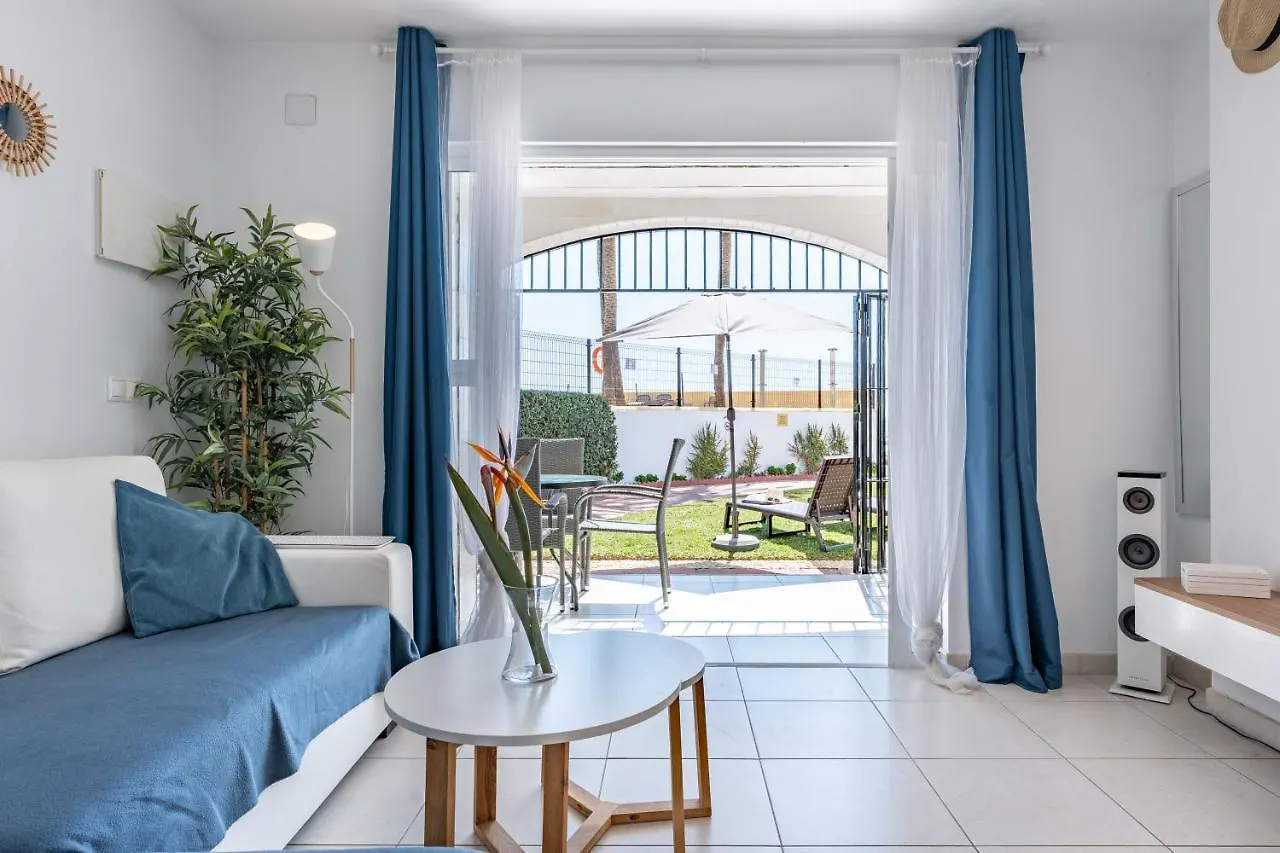 Holiday home Sea Front Beach House Macarena D Marbella