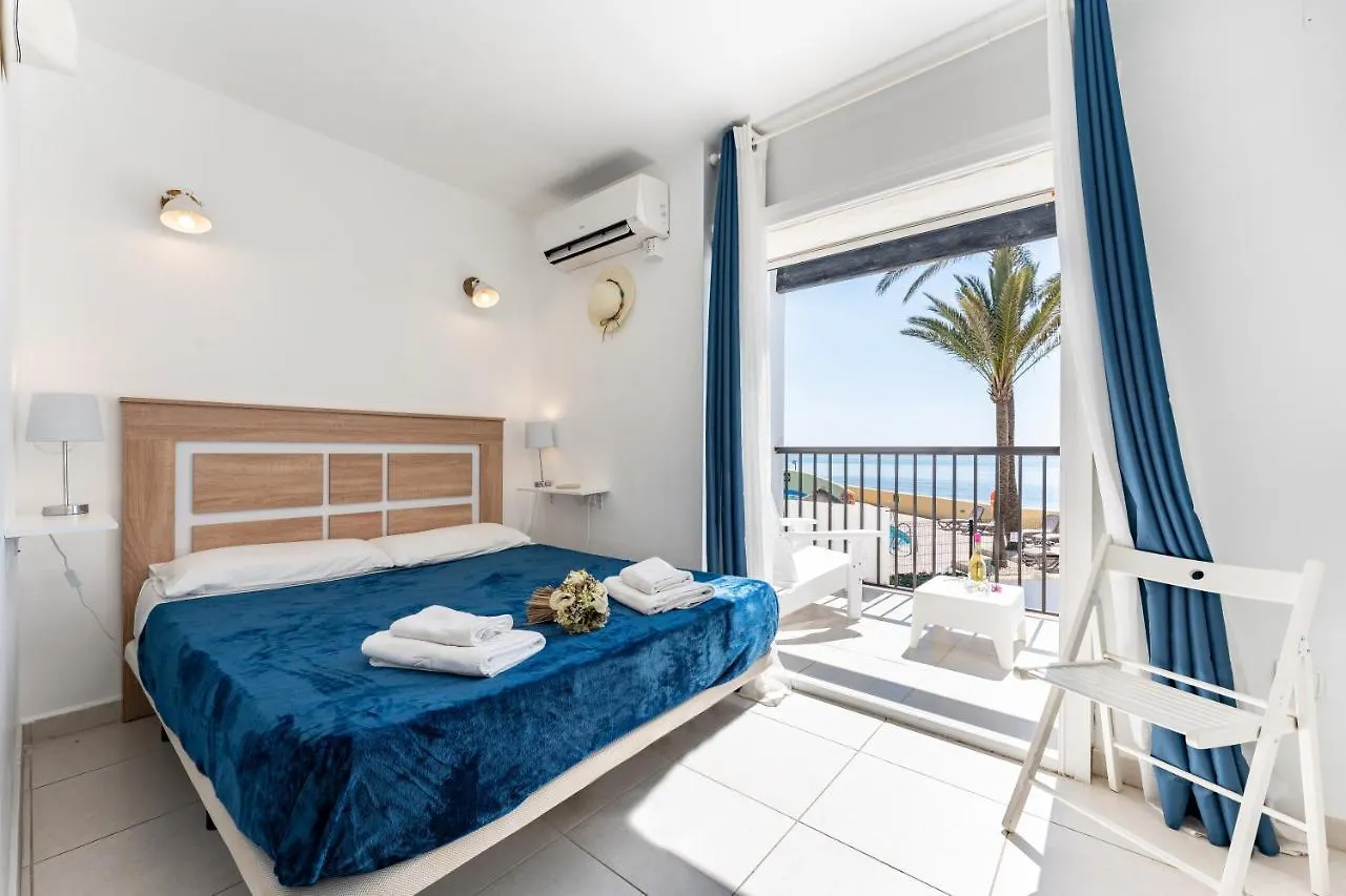 Holiday home Sea Front Beach House Macarena D Marbella